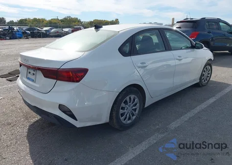 2022 Kia Forte Fe z USA, uszkodzony, nr VIN 3KPF24AD2NE451216
